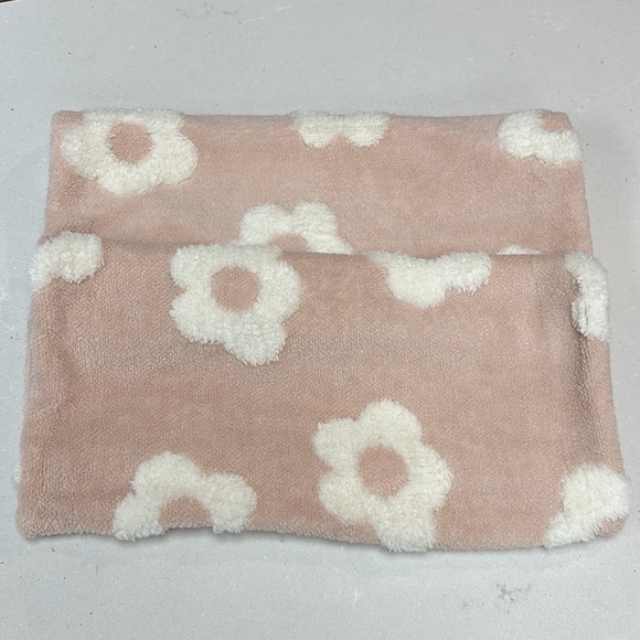 2 Pink Chenille Pillow Covers White Floral Motif 18”x18” - Picture 2 of 7